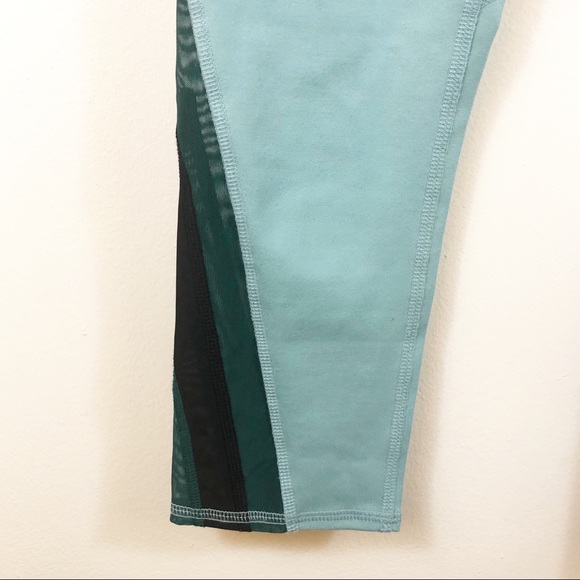 ALO YOGA Range Capri Cropped Legging Teal Green Mesh XS Mid Rise - Picture 4 of 7